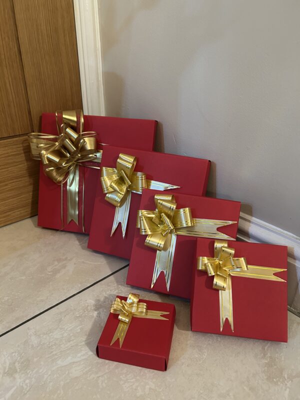 Buy the boxes - Lids made up / Bows on