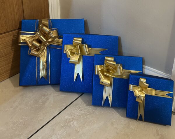 Buy the boxes - Lids made up / Bows on