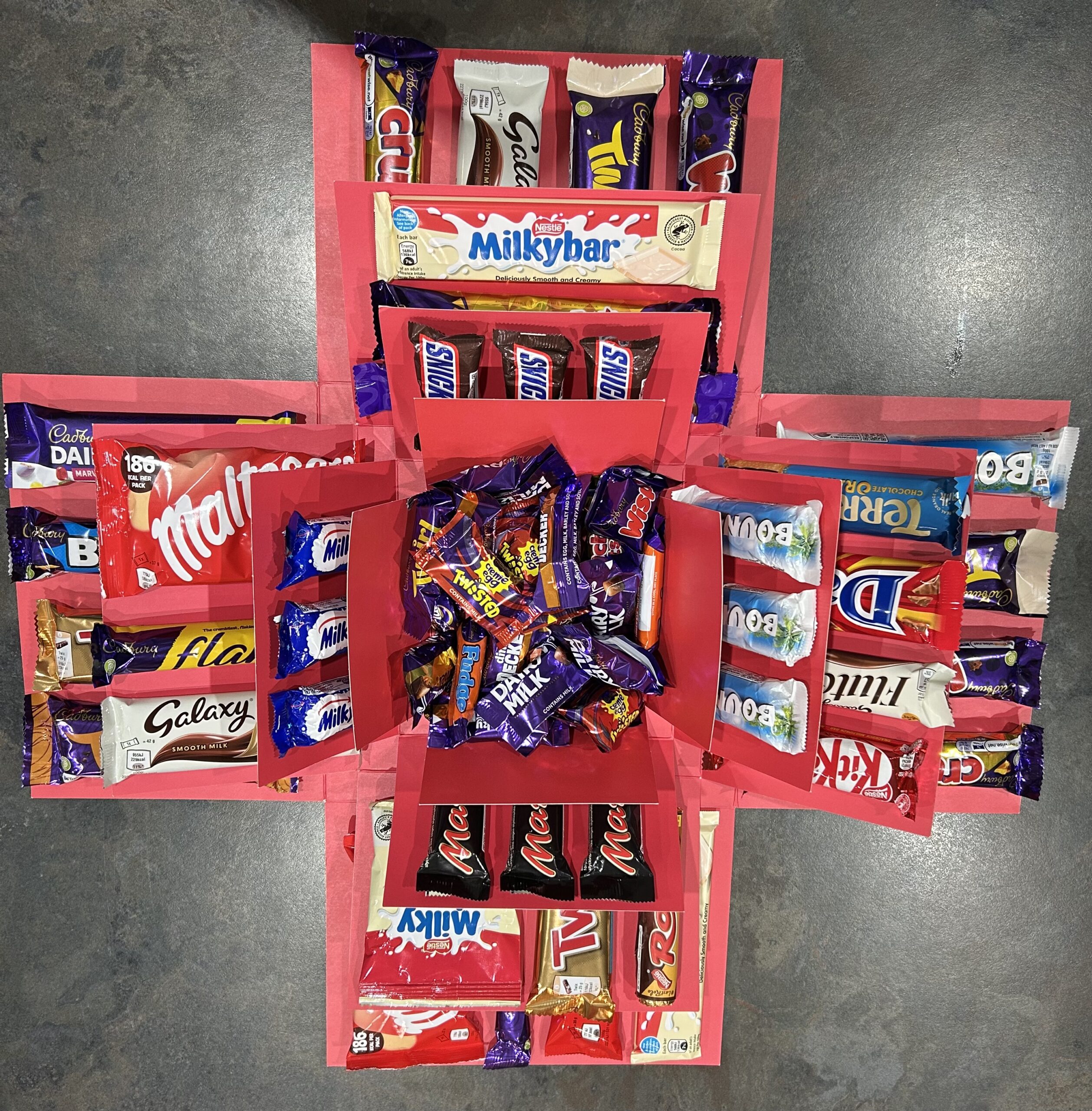 Red & White Striking Explosion Box, 5 Layer (All Chocolate) - Image 4