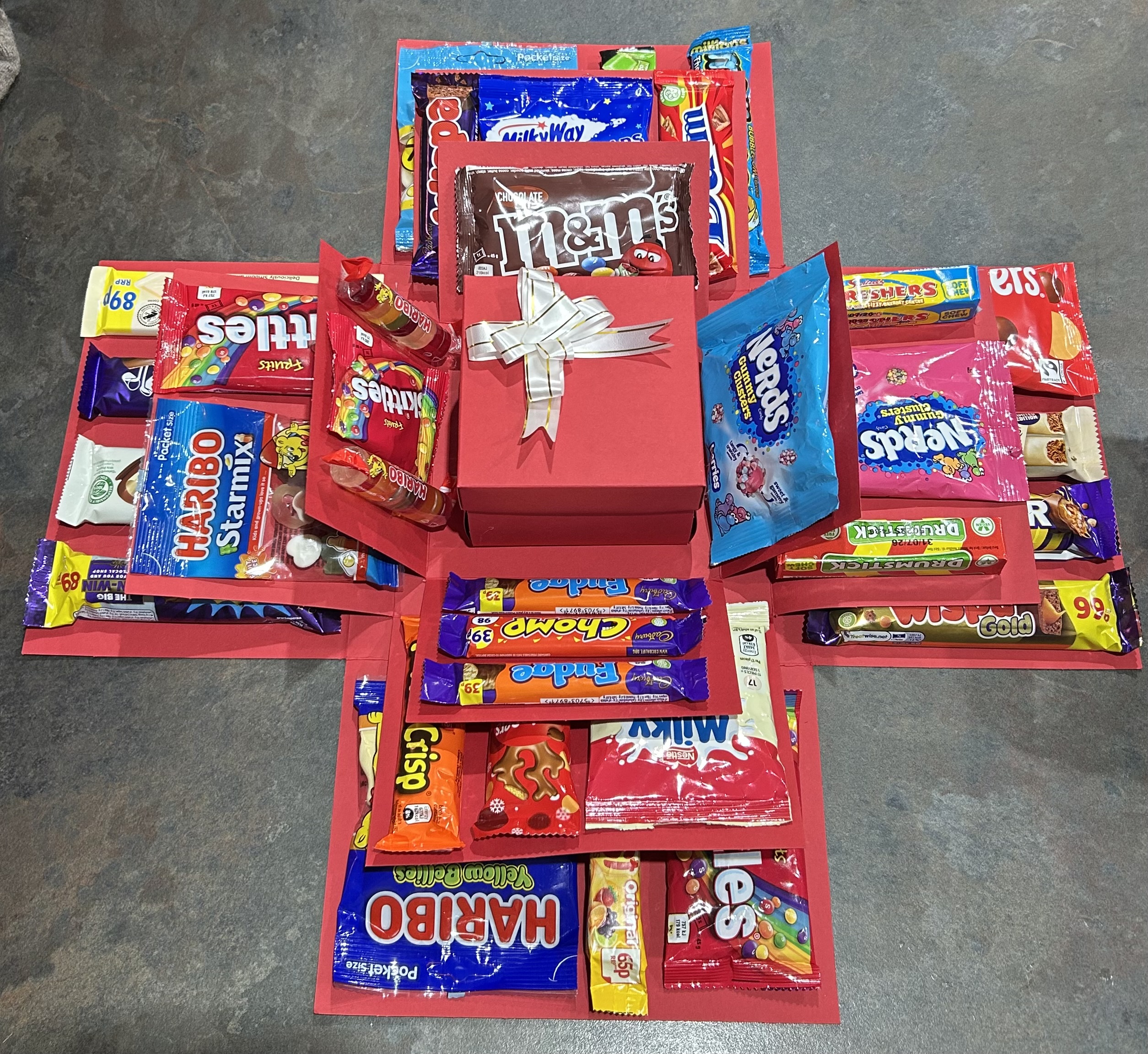 Red & White Striking Explosion Box, 5 Layer (Chocolate & Sweets) - Image 5