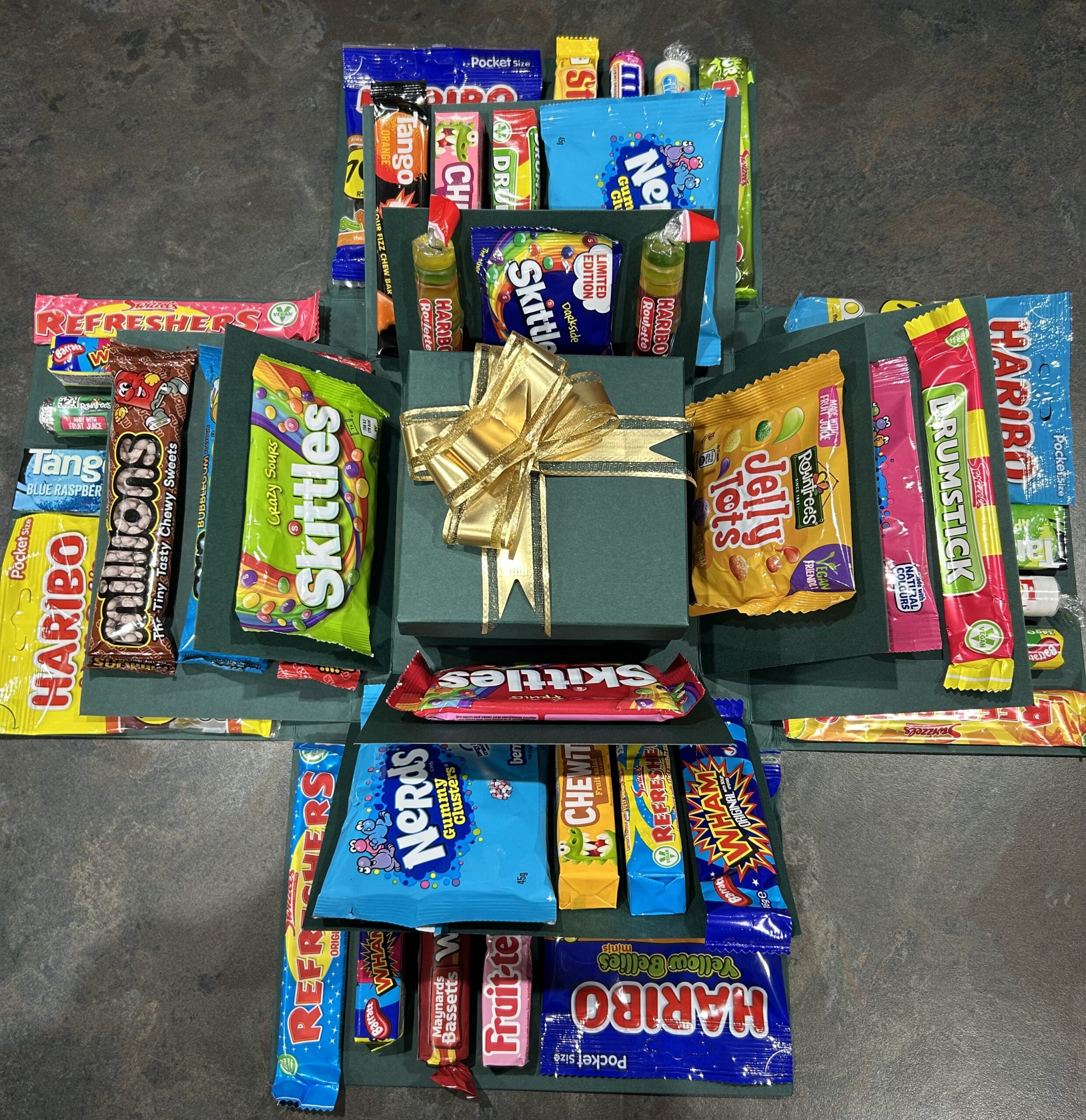 Emerald Green/Gold Explosion Box, 5 Layer (All Sweets) - Image 7