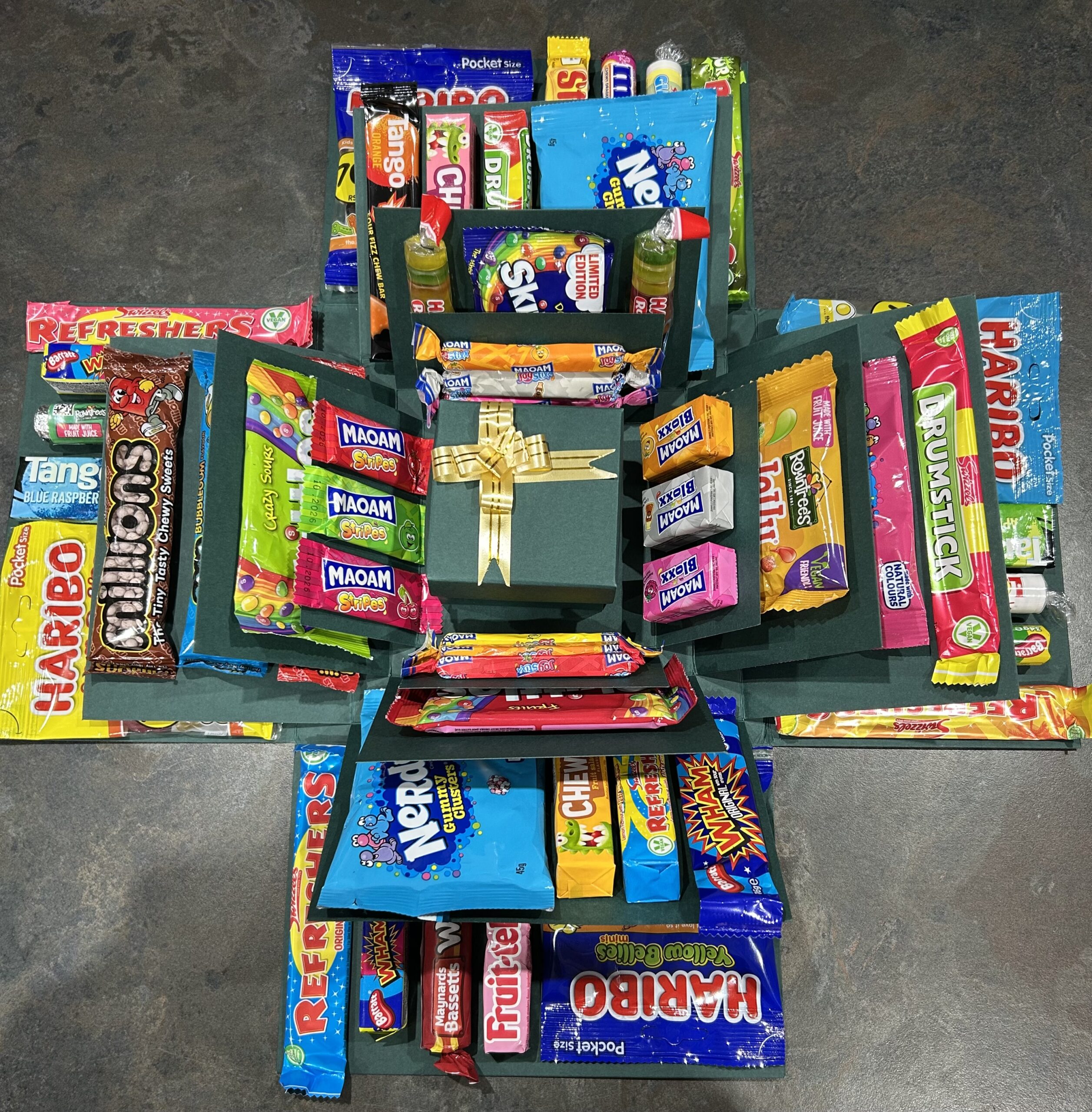 Emerald Green/Gold Explosion Box, 5 Layer (All Sweets) - Image 8