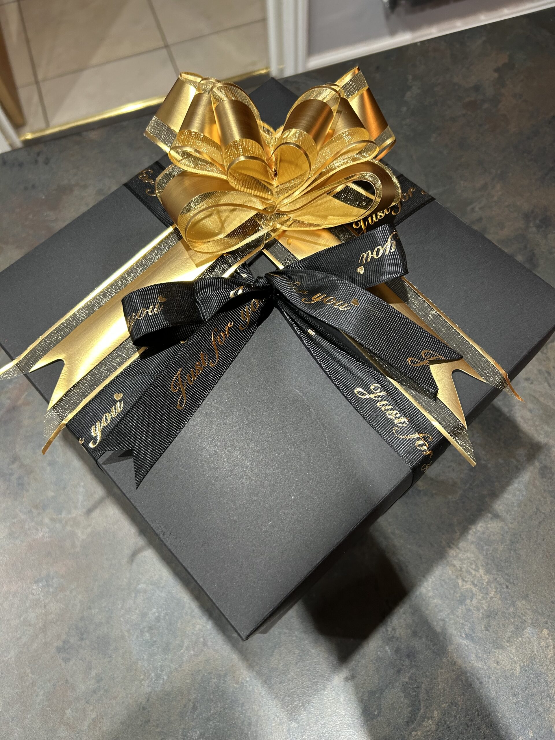 Full Dark Chocolate Black/Gold 4 Layer Explosion Box - Image 3