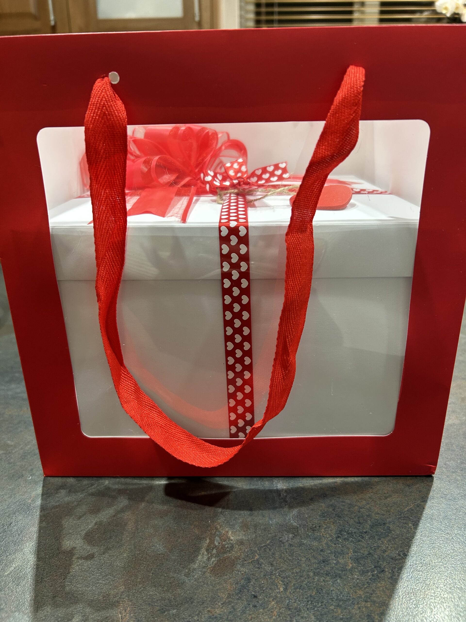 Valentine's White Explosion Box (Full Chocolate) - Image 3